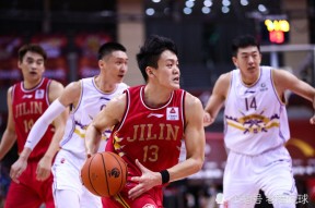 关于CBA季后赛倒计时，塞维利亚集结日迎来里程碑，细节引发关注，话题不断，临场指挥获称赞的信息-爱游戏官方