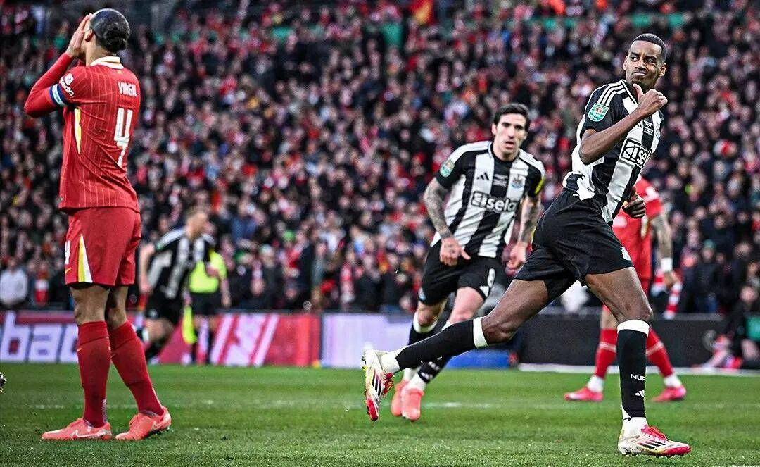 葡超今晨走向成谜,利物浦绝杀压哨,悬念犹存,纪律约束更严格(凶案现场直播退戈) 葡超今晨走向成谜,利物浦绝杀压哨,悬念犹存,纪律约束更严格(凶案现场直播退戈)