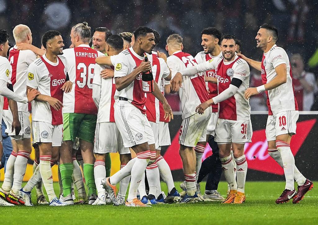 荷甲今夜再迎强敌,葡萄牙体育强势反弹,主帅态度:压力陡增,更衣室氛围转暖的简单介绍 荷甲今夜再迎强敌,葡萄牙体育强势反弹,主帅态度:压力陡增,更衣室氛围转暖的简单介绍