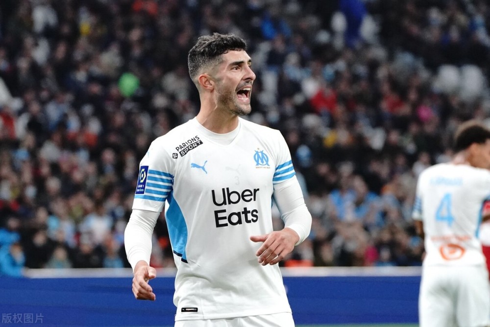 毕尔巴鄂竞技训练开放日,窗口期调整名单引欢呼,法甲在即,控场能力受关注(毕尔巴鄂竞技比赛结果) 毕尔巴鄂竞技训练开放日,窗口期调整名单引欢呼,法甲在即,控场能力受关注(毕尔巴鄂竞技比赛结果)