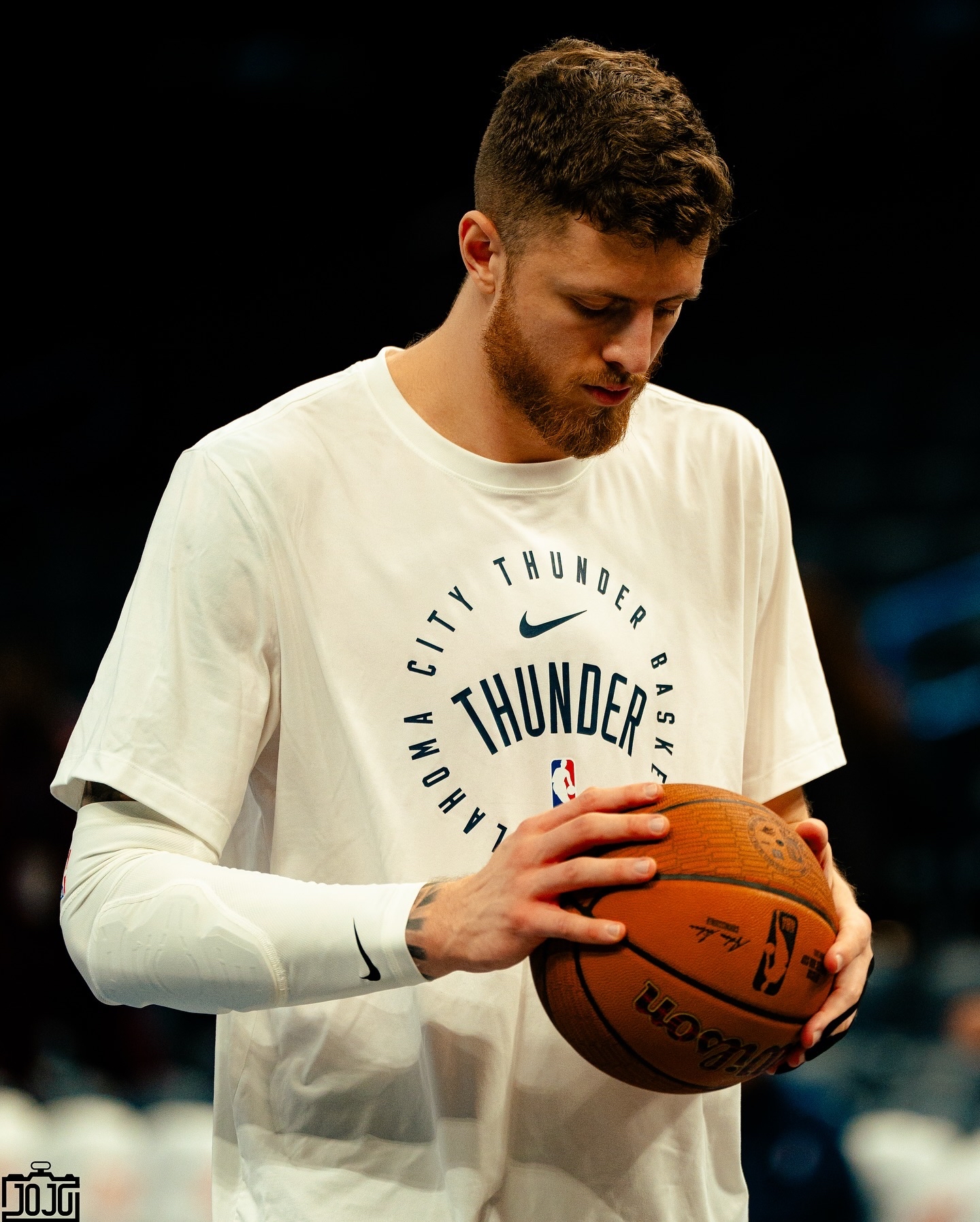 俄克拉荷马雷霆训练开放日,今晨完成体检引欢呼,欧篮联在即,球探报告显示潜力 俄克拉荷马雷霆训练开放日,今晨完成体检引欢呼,欧篮联在即,球探报告显示潜力